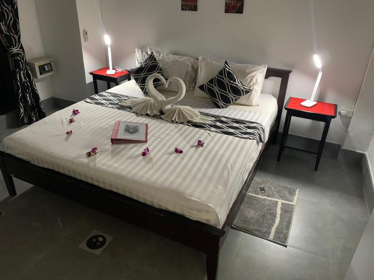 Fong Kaew&Baan Nang Fa Guesthouse Patong Bagian luar foto