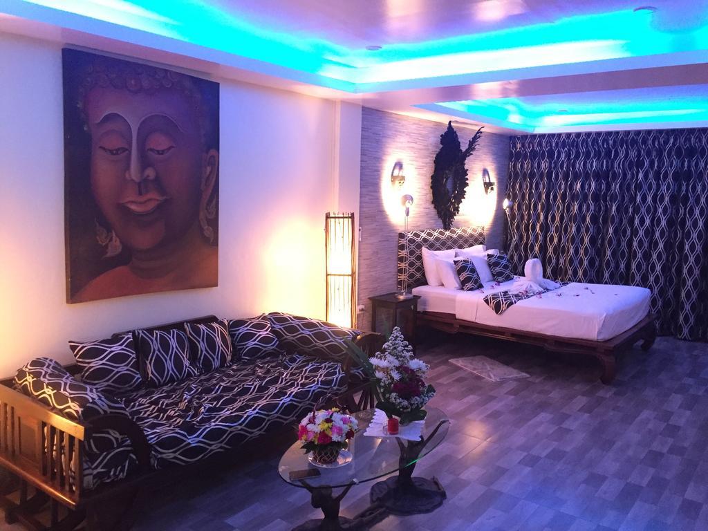 Fong Kaew&Baan Nang Fa Guesthouse Patong Bagian luar foto