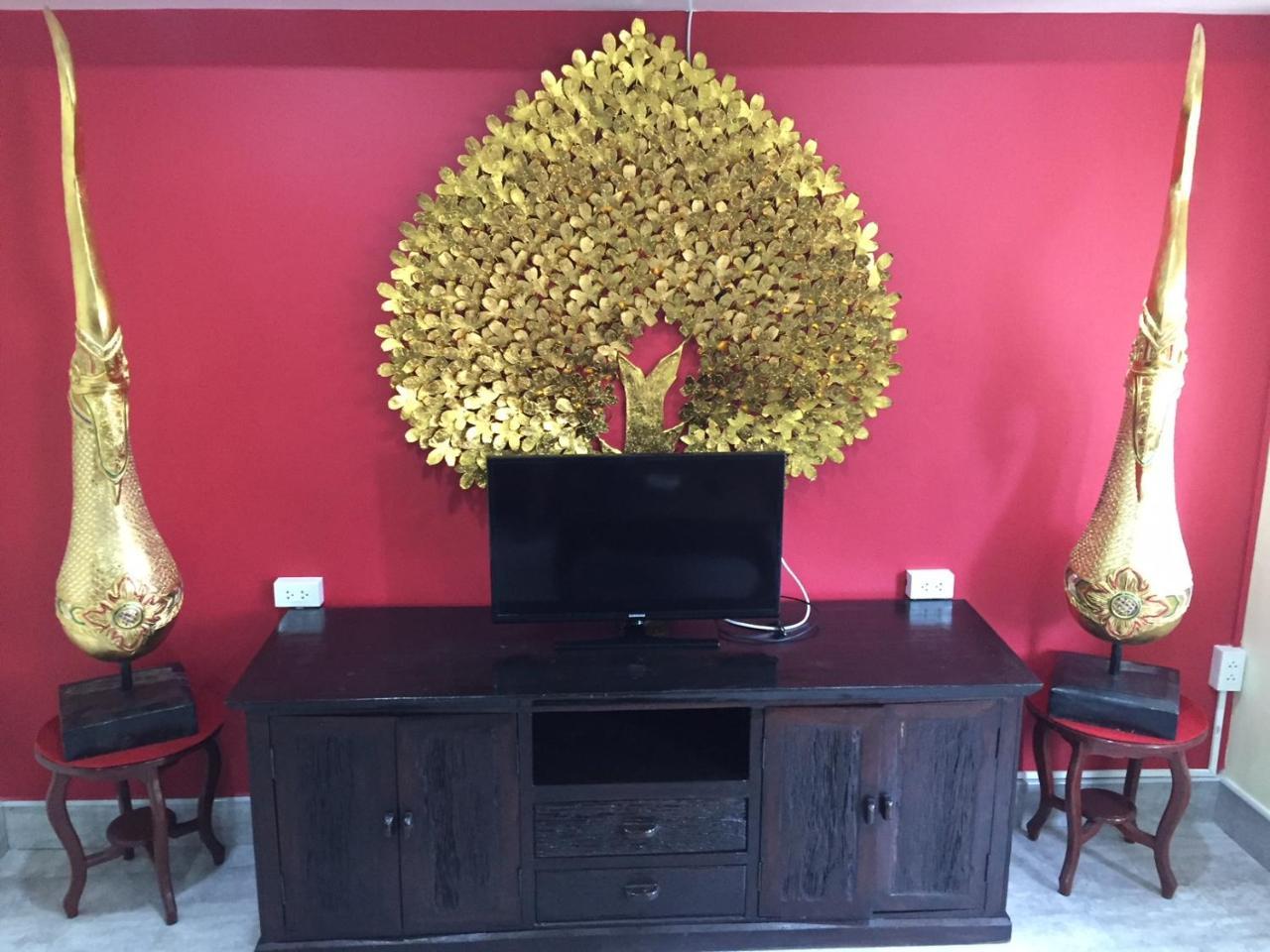 Fong Kaew&Baan Nang Fa Guesthouse Patong Bagian luar foto